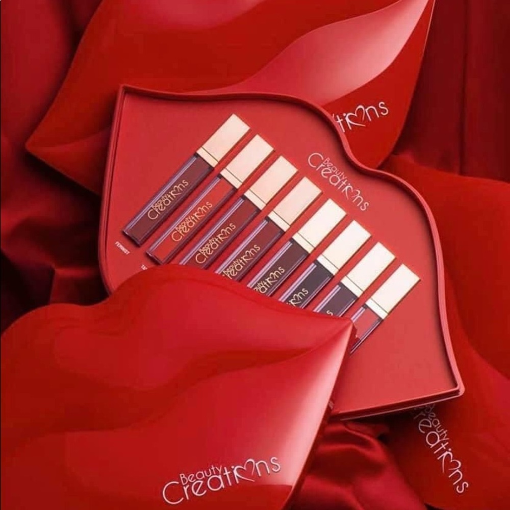 Red lip set